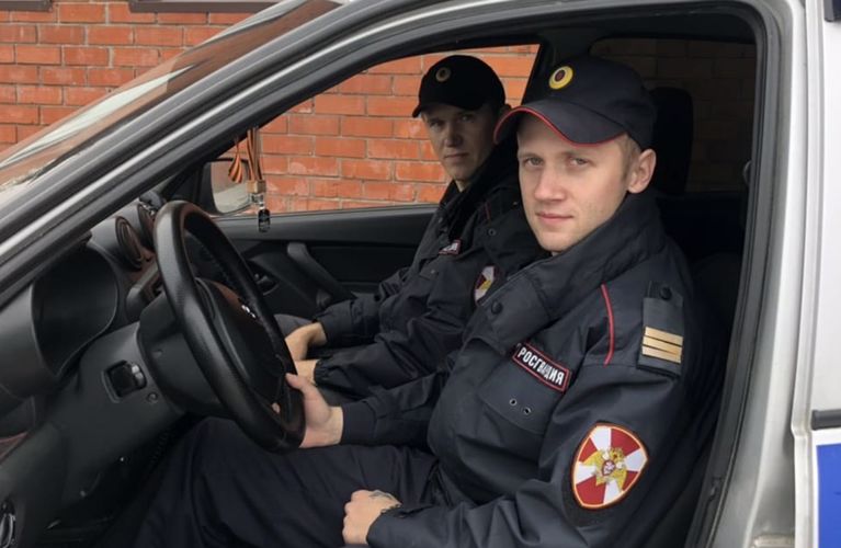  В Ноябрьске росгвардейцы предотвратили распространение наркотиков