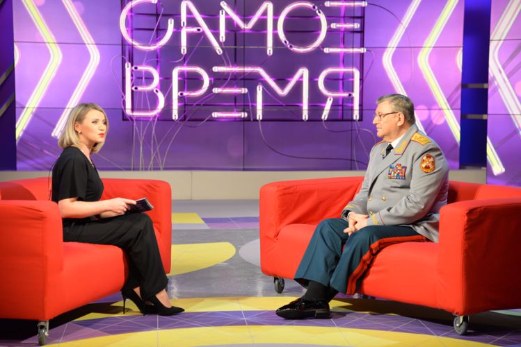 Руководитель академического ансамбля песни и пляски Войск национальной гвардии  Российской Федерации встретился с ямальскими журналистами