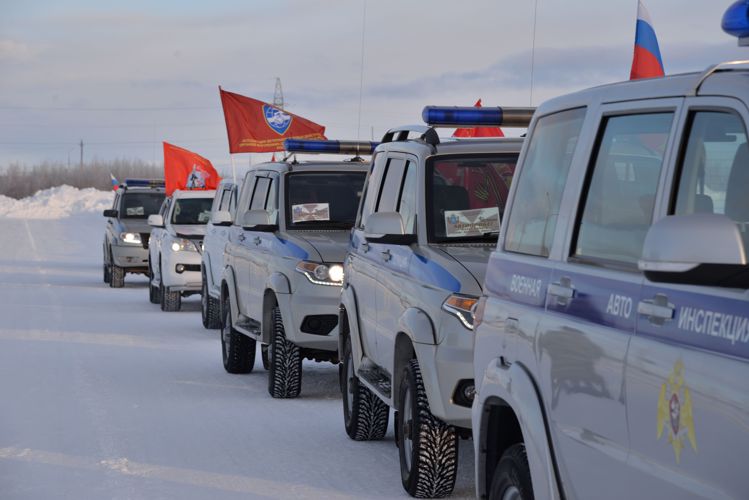 На Ямале росгвардейцы дали старт ведомственному автопробегу  «Вахта Памяти. Сыны Великой Победы»