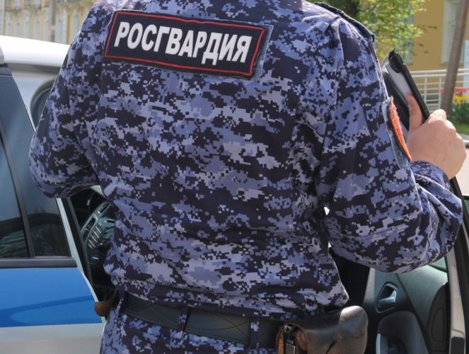 На Ямале сотрудники Росгвардии задержали находящегося в федеральном розыске мужчину 