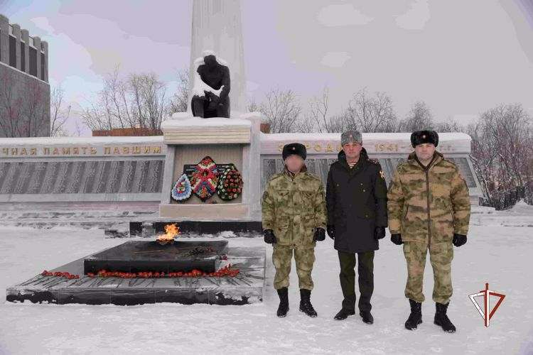 На Ямале росгвардейцы присоединились к памятным мероприятиям, посвященным 79-й годовщине полного снятия блокады Ленинграда