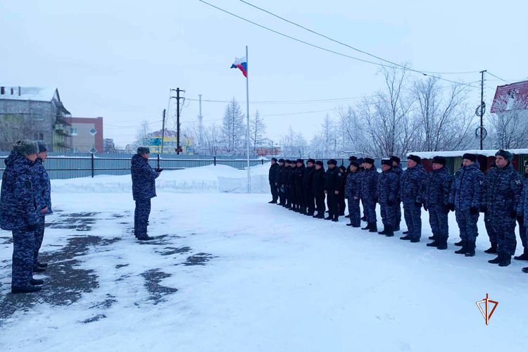 Росгвардейцу – участнику спецоперации вручена госнаграда на Ямале