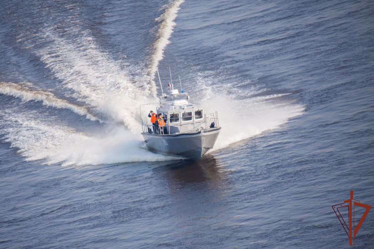 Генерал-полковник Виктор Стригунов поздравил моряков Росгвардии с профессиональным праздником