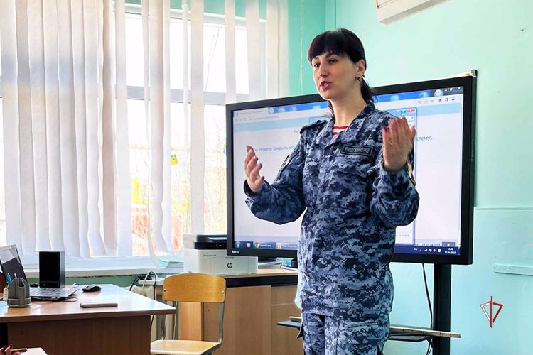 Росгвардия провела уроки мужества, приуроченные ко Дню единых действий в память о геноциде советского народа нацистами и их пособниками в годы ВОВ