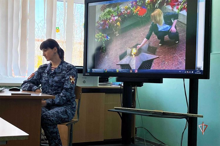 Росгвардия провела уроки мужества, приуроченные ко Дню единых действий в память о геноциде советского народа нацистами и их пособниками в годы ВОВ