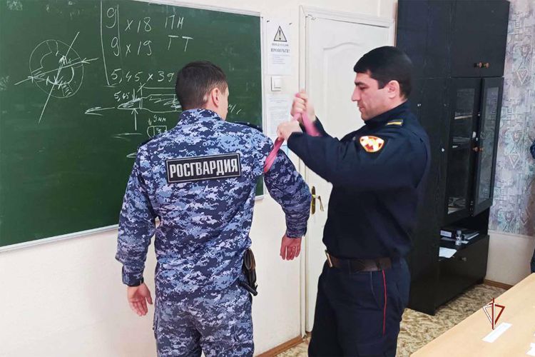 В Росгвардии выбрали лучшую группу задержания вневедомственной охраны на Ямале (ВИДЕО)