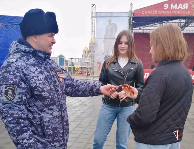 Росгвардия присоединилась ко Всероссийской патриотической акции «Георгиевская ленточка» на Ямале