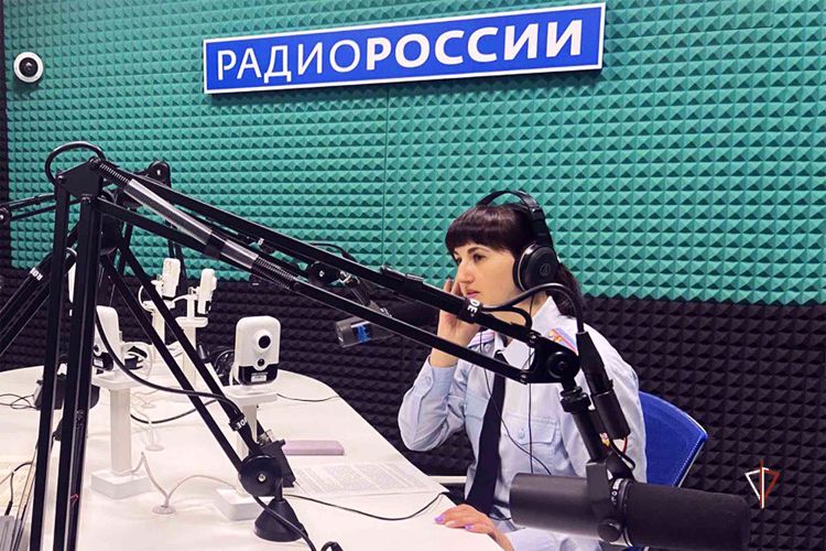 Росгвардия напомнила ямальским радиослушателям о правилах безопасного обращения с оружием в период весенней охоты