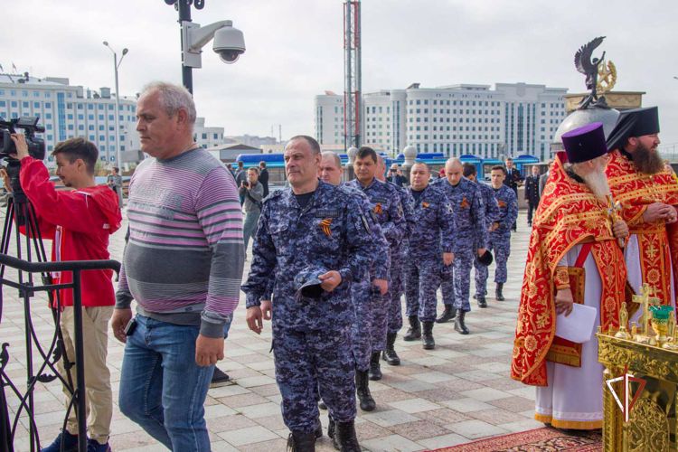 В период пребывания мощей святого Георгия Победоносца на Ямале правопорядок обеспечила Росгвардия (видео)