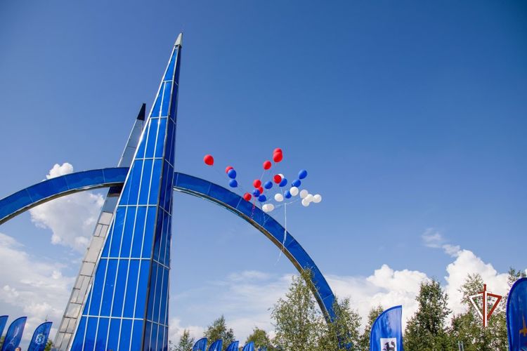 Росгвардия обеспечила правопорядок на первом турнире по пляжному волейболу, состоявшимся на Полярном Круге (видео)