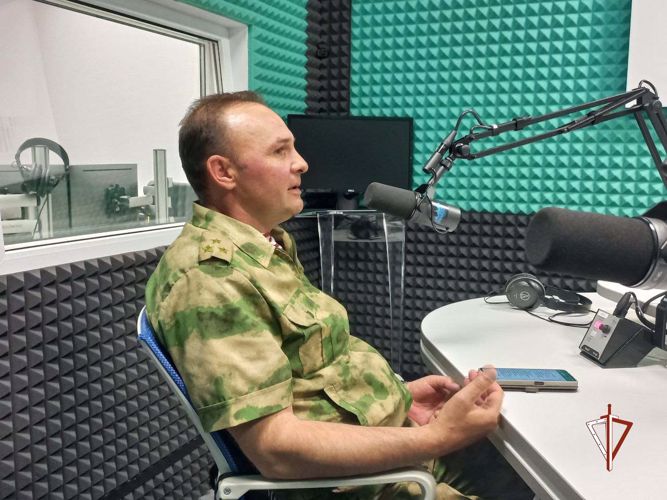 Офицер Росгвардии рассказал жителям Ямала о подходе ведомства к вопросу патриотического воспитания детей и молодежи