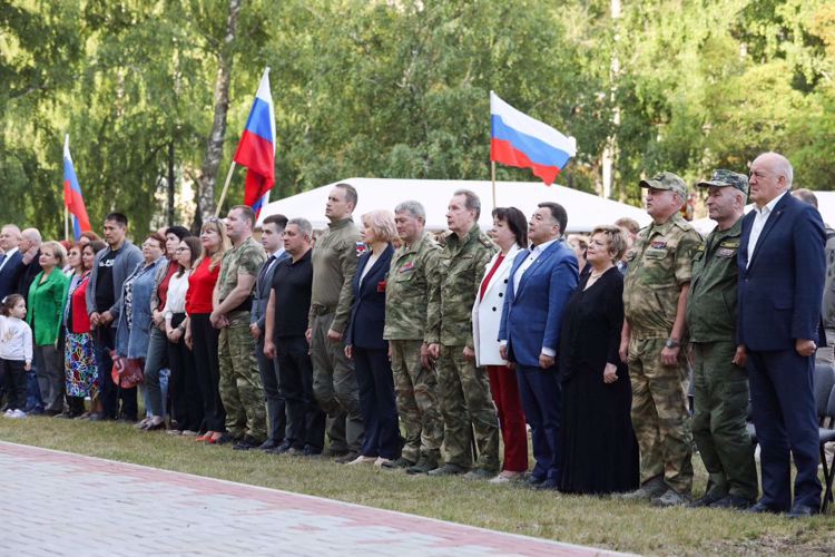 Директор Росгвардии Виктор Золотов поздравил академический ансамбль песни и пляски войск национальной гвардии Российской Федерации с 50-летним юбилеем