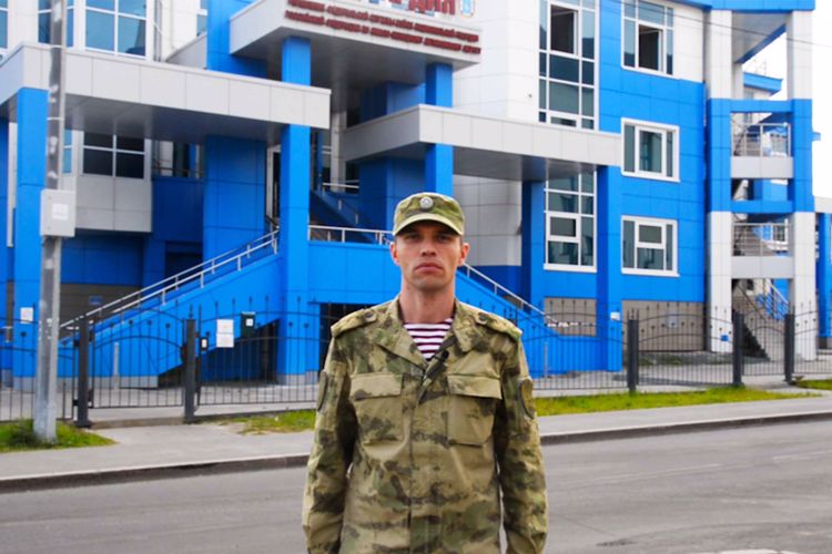 Росгвардейцы, проходящие службу на Ямале, приняли участие в ведомственной акции «Из века в век. Кодекс чести русского офицера»