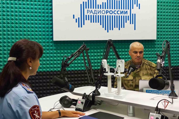 Росгвардия рассказала ямальским радиослушателям о возможности поступления на военную службу по контракту (АУДИО)