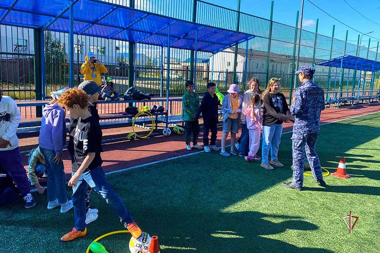 Росгвардия провела спортивную эстафету для школьников на Ямале