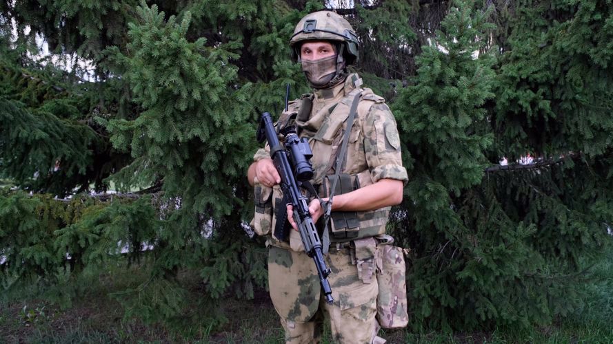 Росгвардейцы, проходящие службу на Ямале, приняли участие в ведомственной акции «Из века в век. Кодекс чести русского офицера»