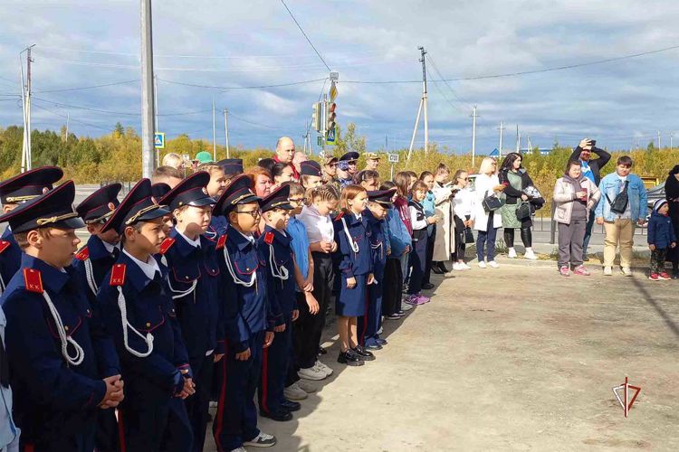 Росгвардия приняла участие в мероприятиях, посвященных Дню солидарности в борьбе с терроризмом на Ямале