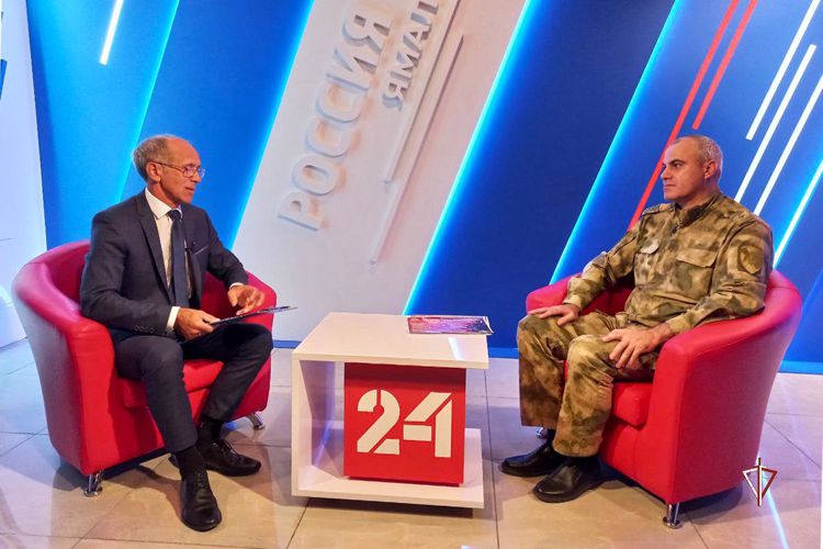 Офицер Росгвардии рассказал о возможности поступления на военную службу по контракту в эфире телеканала «Россия 24. Ямал» (ВИДЕО)