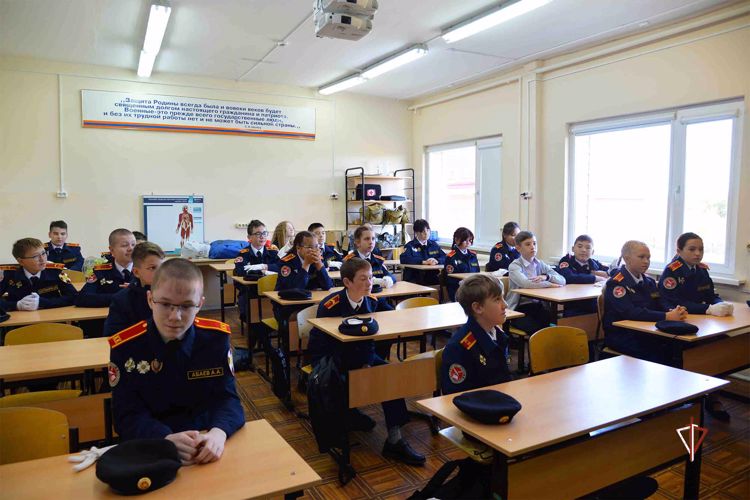Росгвардия приняла участие в праздничных мероприятиях ко Дню знаний на Ямале