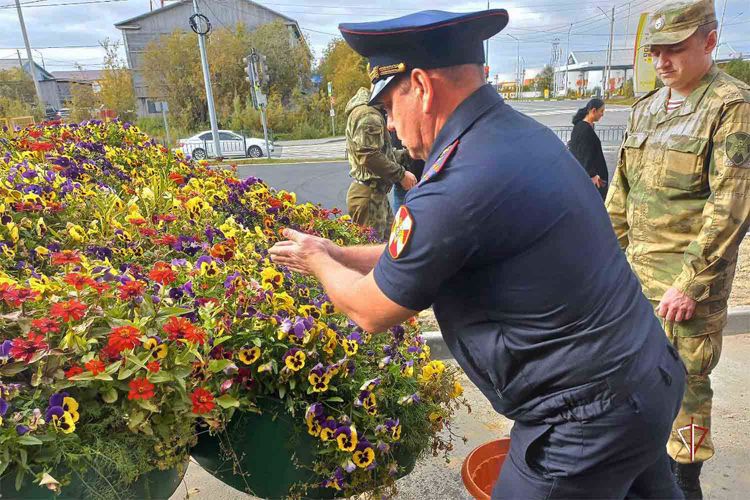 Росгвардия приняла участие в мероприятиях, посвященных Дню солидарности в борьбе с терроризмом на Ямале