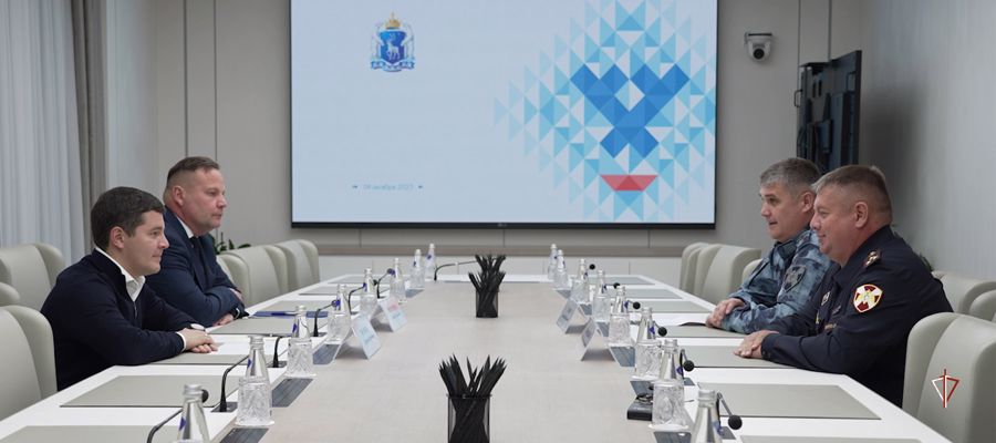 Командир спецподразделения Росгвардии представлен  Губернатору Ямала (ВИДЕО)