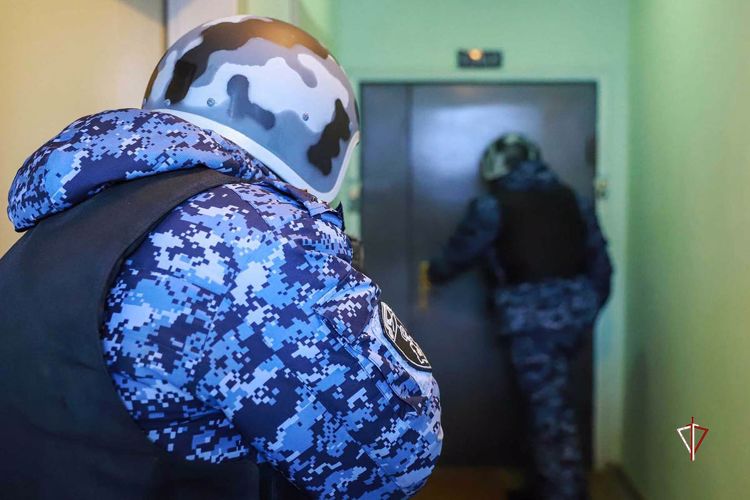 На Ямале сотрудники Росгвардии задержали надымчанина, подозреваемого в разбойном нападении