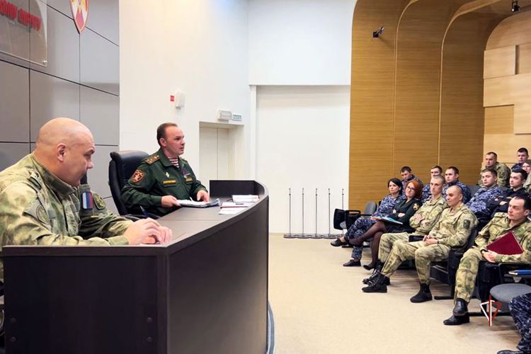 На Ямале Росгвардия во второй раз приняла участие в этнографическом диктанте ко Дню народного единства