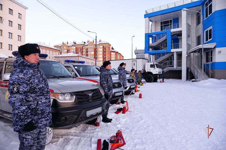 Росгвардия завершила перевод вооружения, военной и специальной техники на зимний период эксплуатации на Ямале