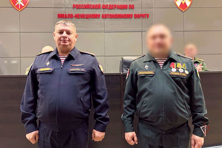 Награждение государственными и ведомственными наградами состоялось в Росгвардии на Ямале