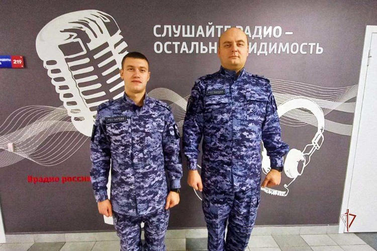 Росгвардия напомнила ямальским радиослушателям о правилах обращения с оружием в период новогодних каникул