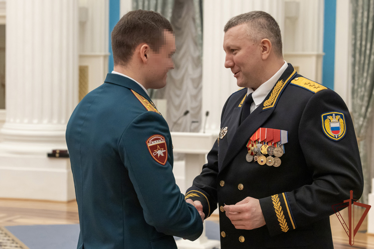 В Кремле вручили государственные и ведомственные награды военнослужащим Росгвардии и сотрудникам ФСО