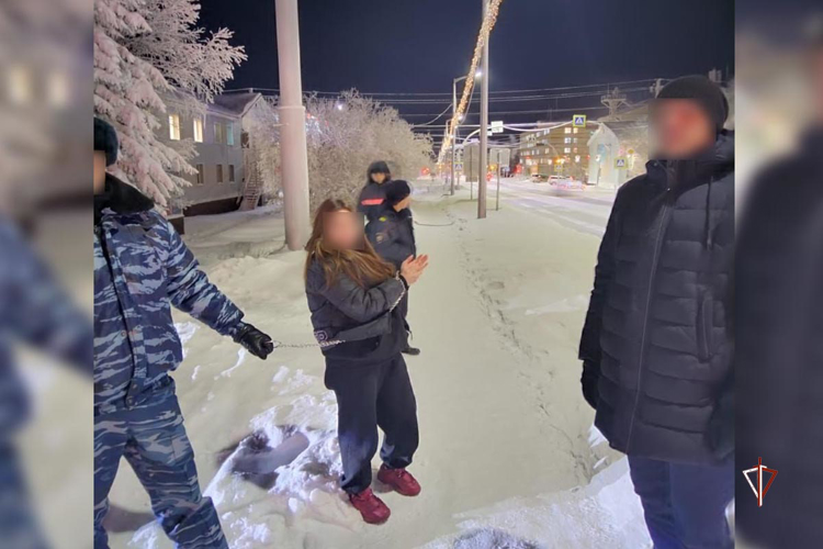 Сбыт наркотиков в крупном размере пресечен при содействии СОБР Росгвардии на Ямале