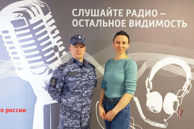 Офицер Росгвардии рассказал ямальским радиослушателям о вопросах кадрового обеспечения ведомства