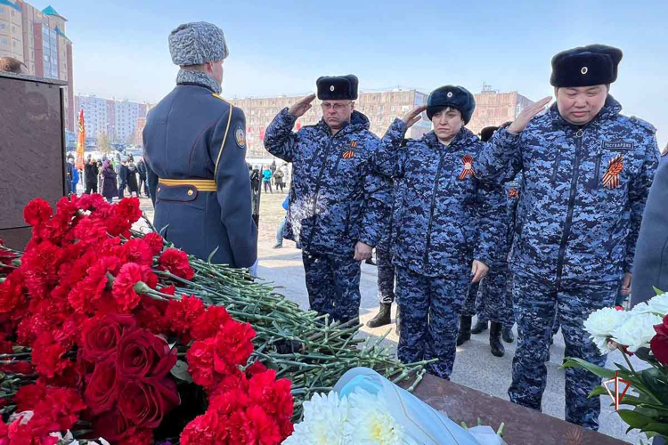 Росгвардейцы приняли участие в патриотических мероприятиях, приуроченных ко Дню Победы 