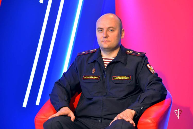 Росгвардия напомнила ямальским телезрителям о правилах безопасного обращения с оружием перед началом охоты на бурого медведя (Видео)