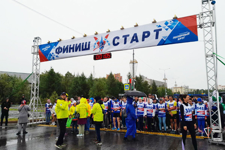 Росгвардейцы приняли участие в легкоатлетическом полумарафоне «Полярный Круг» на Ямале