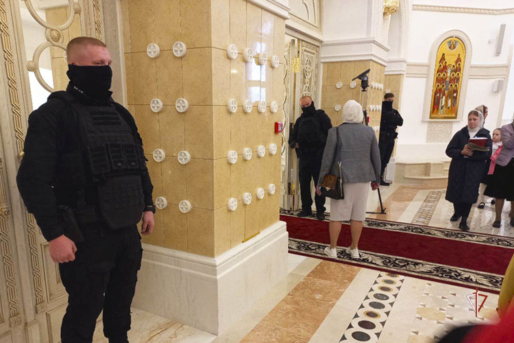 Росгвардия обеспечила безопасность визита главы Русской православной церкви на Ямал