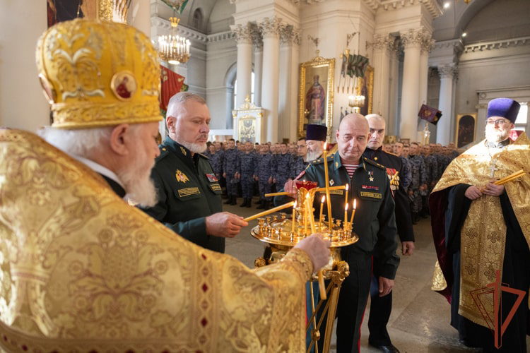 Генерал-полковник Алексей Воробьёв поздравил специальный моторизованный полк Росгвардии с присвоением почётного наименования «Измайловский» (видео)