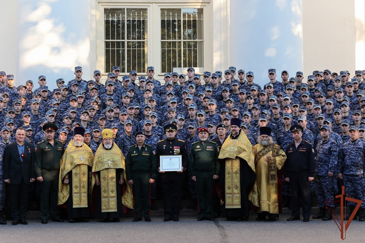 Генерал-полковник Алексей Воробьёв поздравил специальный моторизованный полк Росгвардии с присвоением почётного наименования «Измайловский» (видео)