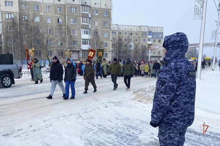 На Ямале Росгвардия приняла участие в мероприятиях, посвященных Дню народного единства 