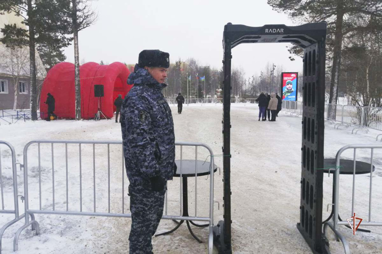 На Ямале Росгвардия приняла участие в мероприятиях, посвященных Дню народного единства 