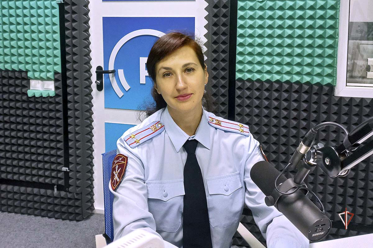 Росгвардия напомнила ямальским радиослушателям о правилах безопасного поведения в период Новогодних каникул (АУДИО)