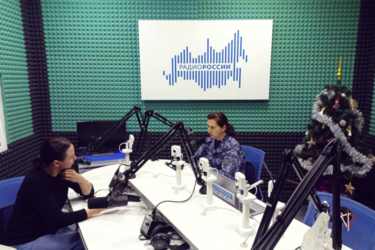 Праздничный выпуск ведомственной передачи, посвященный 30-летию пресс-служб Росгвардии, вышел на радиоволнах ГТРК «Ямал»
