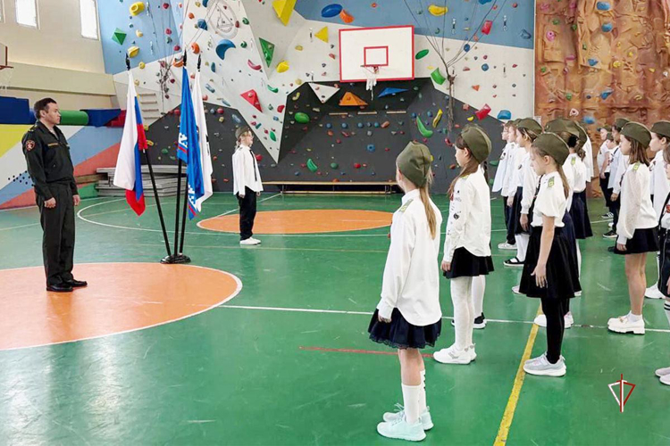 На Ямале Росгвардия проводит "Неделю мужества" для молодежи региона