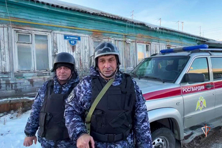 На Ямале сотрудники Росгвардии стали участниками медиа-проекта «Герои среди нас» (видео)
