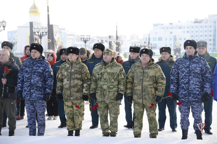 На Ямале Росгвардия почтила память воинов-интернационалистов