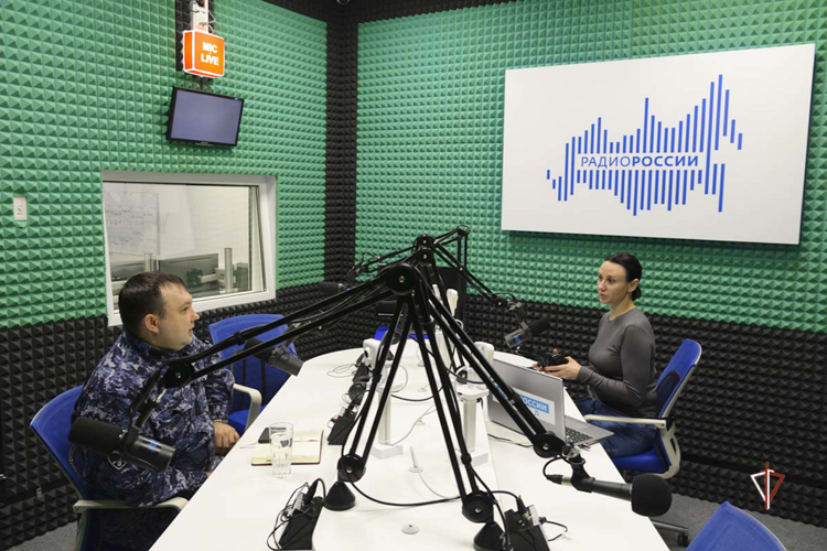 Праздничный выпуск ведомственной передачи «Вестник Росгвардии» состоялся в эфире Радио России