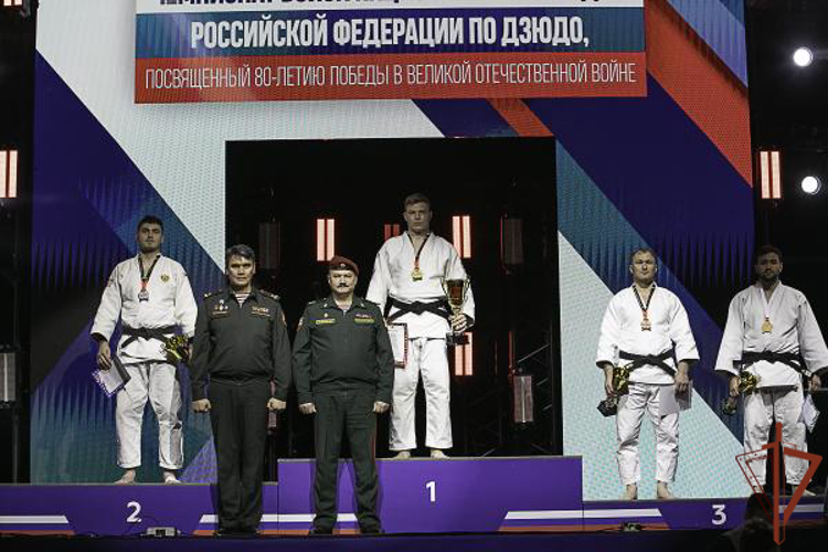 Чемпионат войск национальной гвардии по дзюдо завершился в Челябинске (видео) 