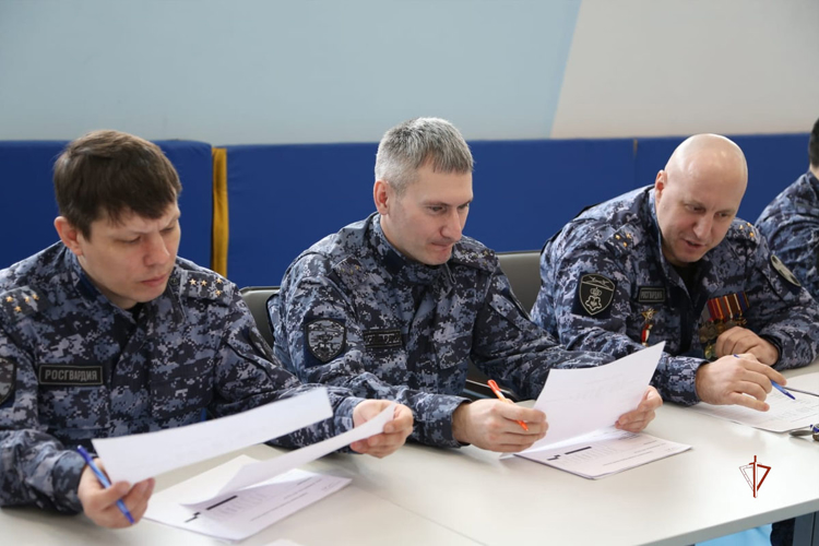 Сотрудники Росгвардии  приняли участие в организации и проведении Всероссийской военно-патриотической игры «Зарница» на Ямале