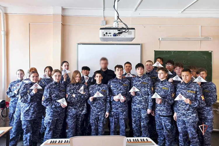 "Письма солдату" от ямальских кадет Росгвардии отправятся в зону СВО